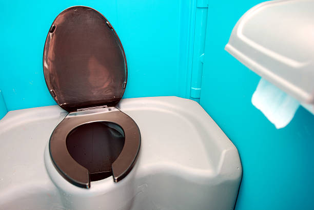 Portable Toilet Options We Offer in Kahoka, MO